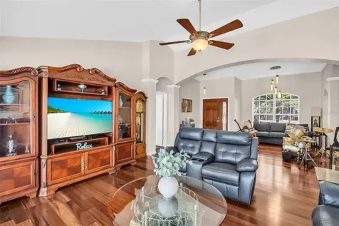 1149 Sawgrass Drive Tarpon Springs FL 34689