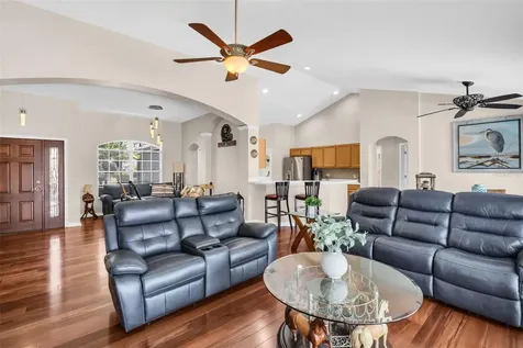 1149 Sawgrass Drive Tarpon Springs FL 34689