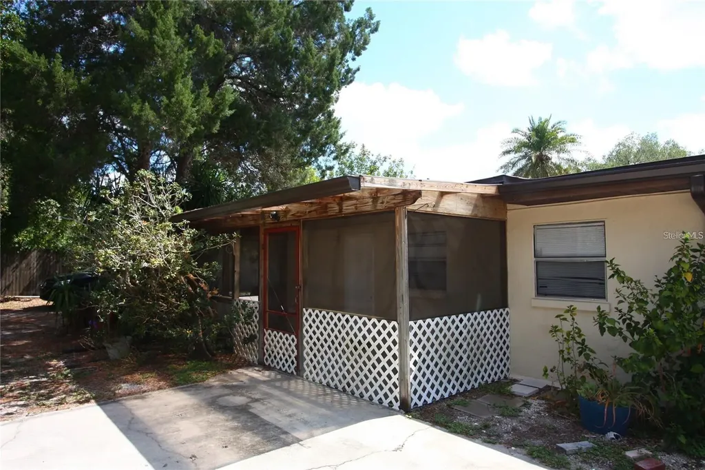 615 Shore Road Nokomis FL 34275
