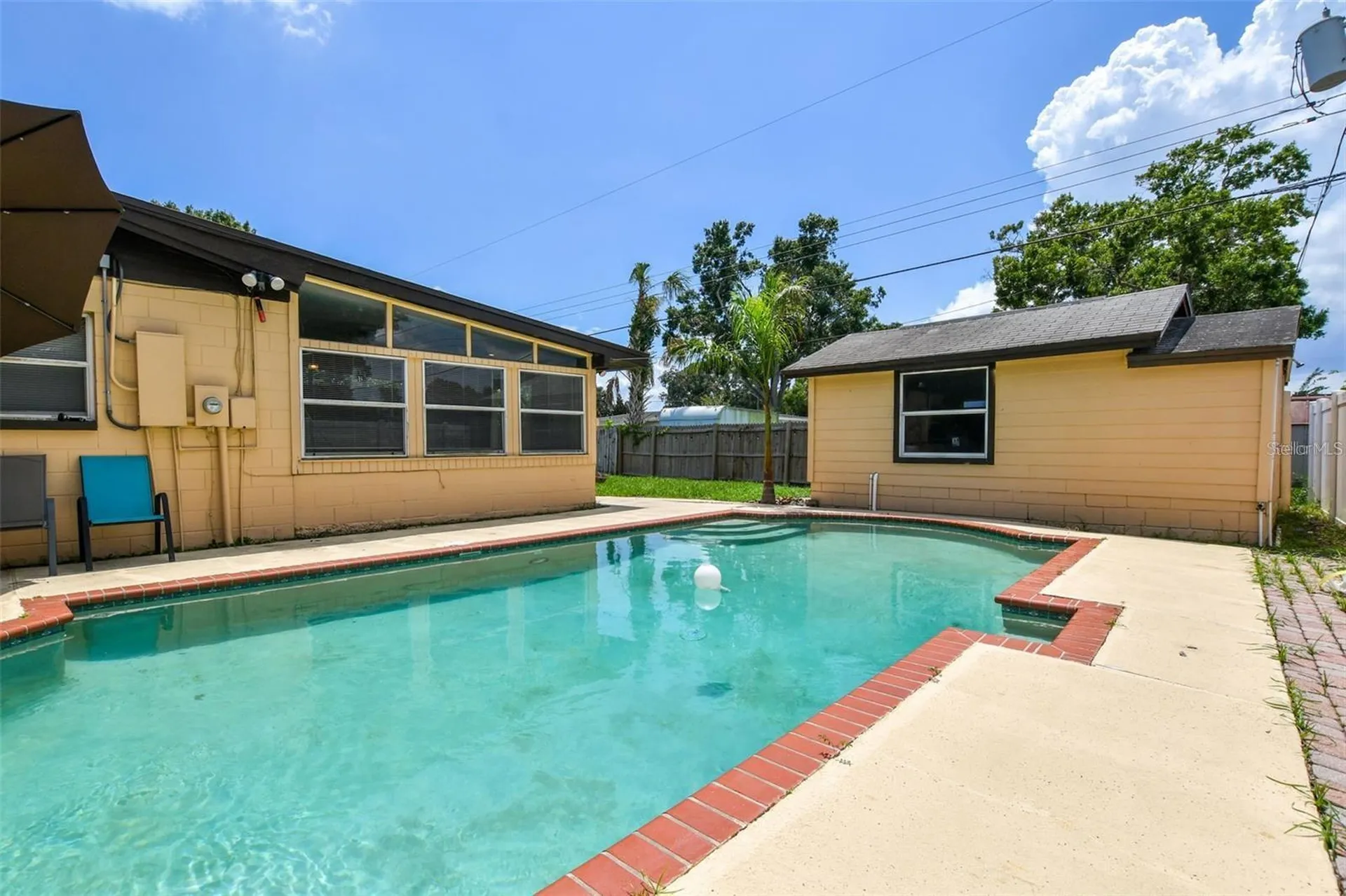 4818 Holiday Drive Tampa FL 33615