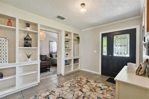 4818 Holiday Drive Tampa FL 33615