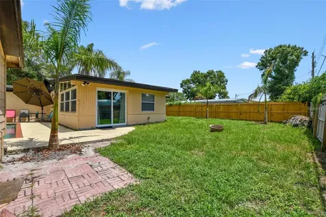 4818 Holiday Drive Tampa FL 33615