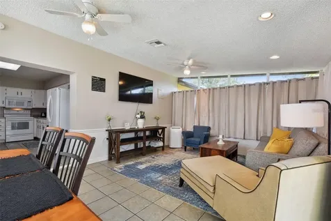 4818 Holiday Drive Tampa FL 33615