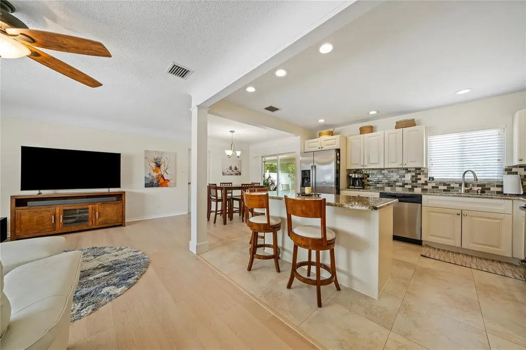 5965 15th Street N St Petersburg FL 33703