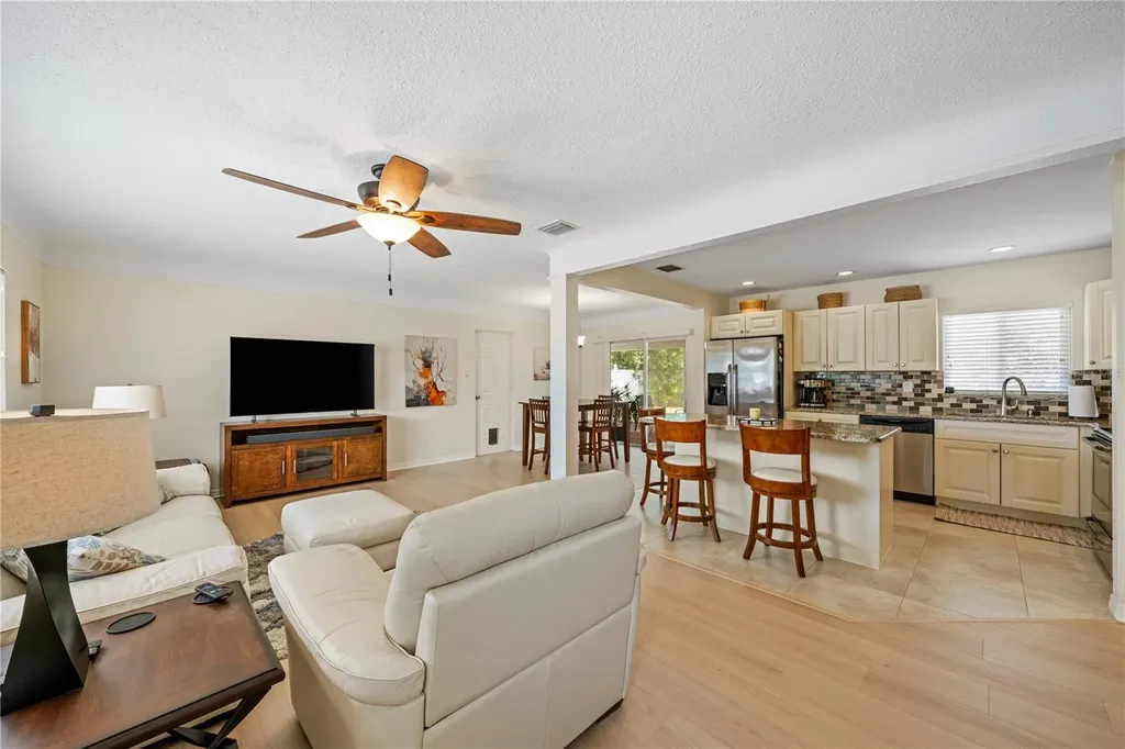 5965 15th Street N St Petersburg FL 33703
