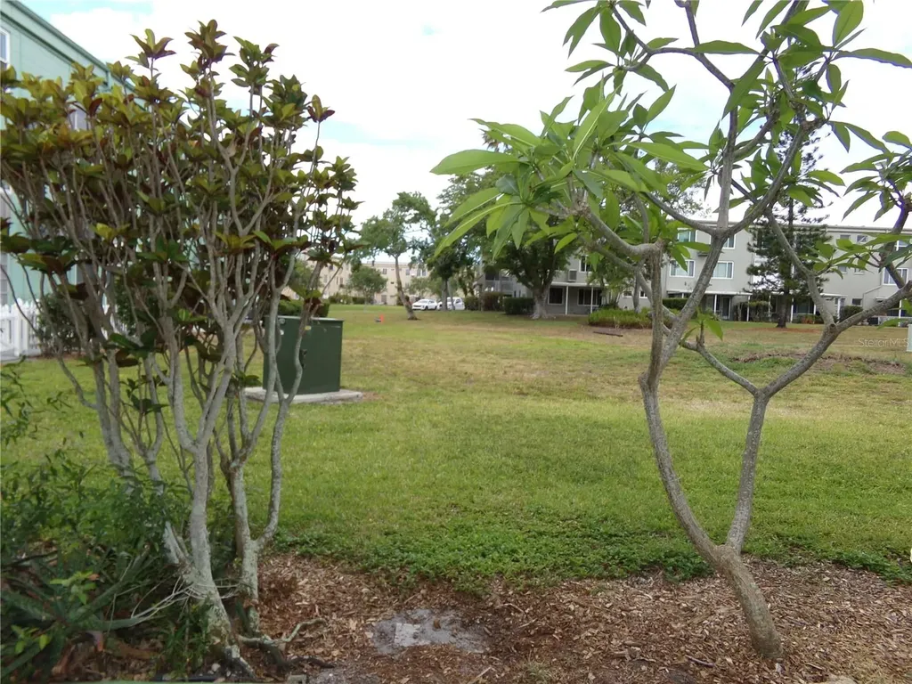 2042 Australia Way W Clearwater FL 33763