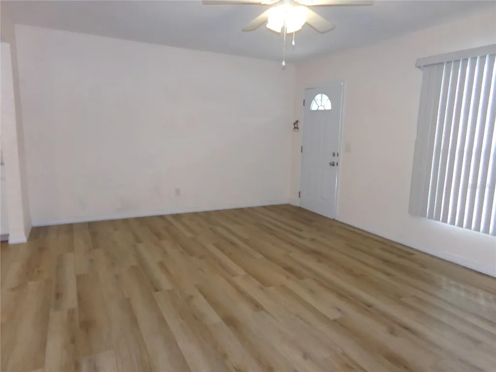 2042 Australia Way W Clearwater FL 33763