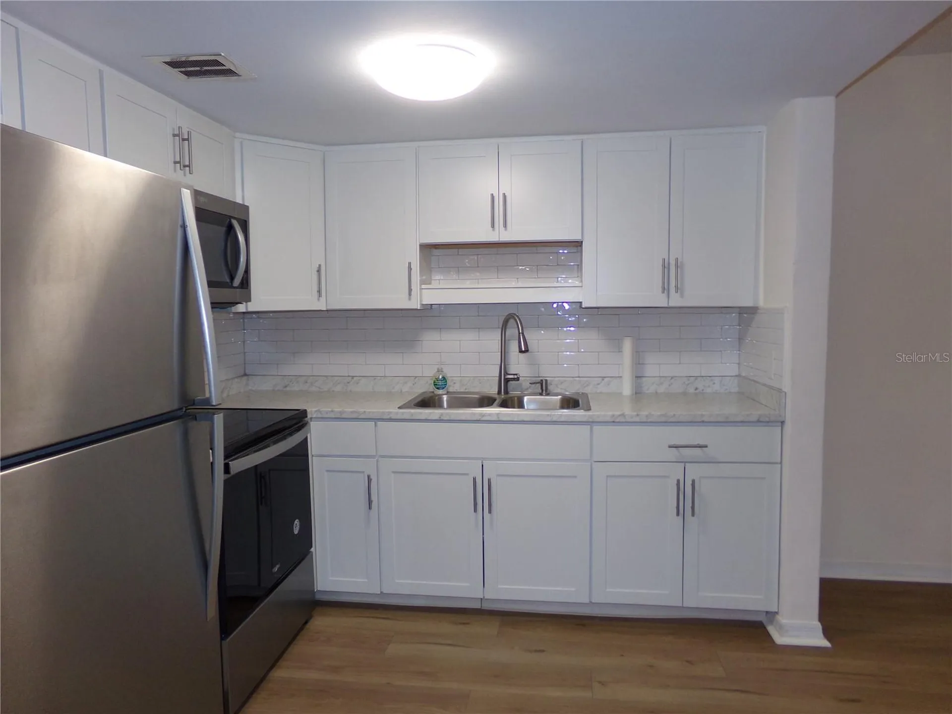2042 Australia Way W Clearwater FL 33763