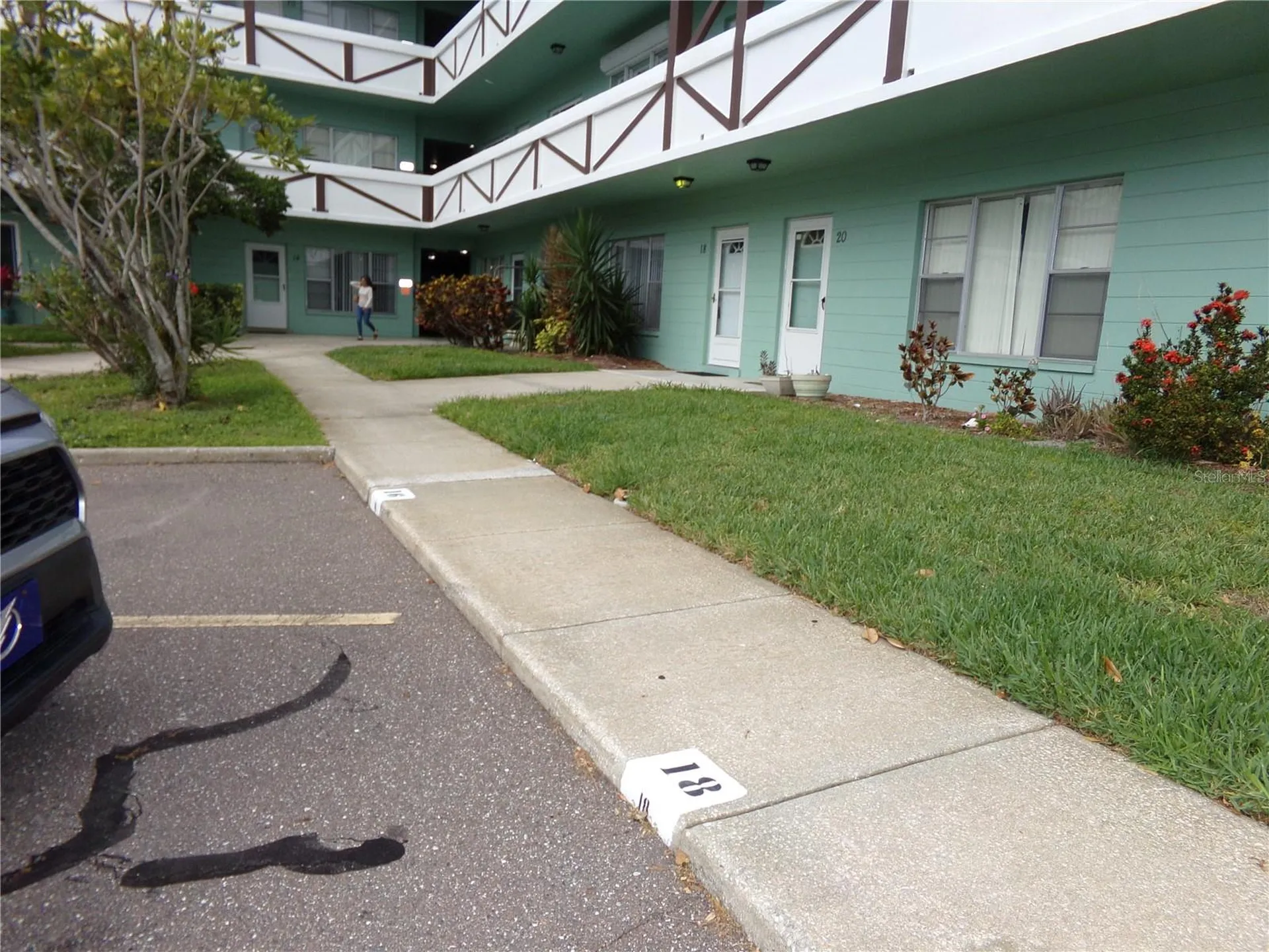 2042 Australia Way W Clearwater FL 33763