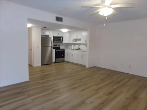 2042 Australia Way W Clearwater FL 33763