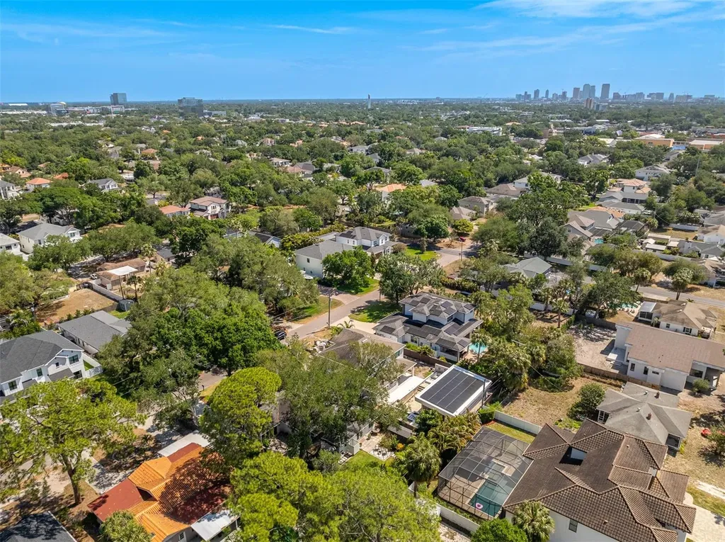 4110 W Mullen Avenue Tampa FL 33609