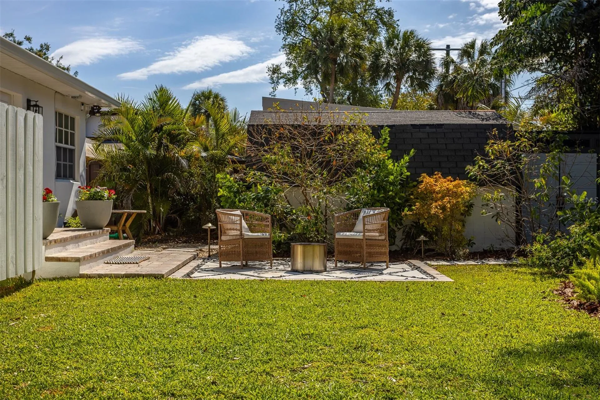 4110 W Mullen Avenue Tampa FL 33609