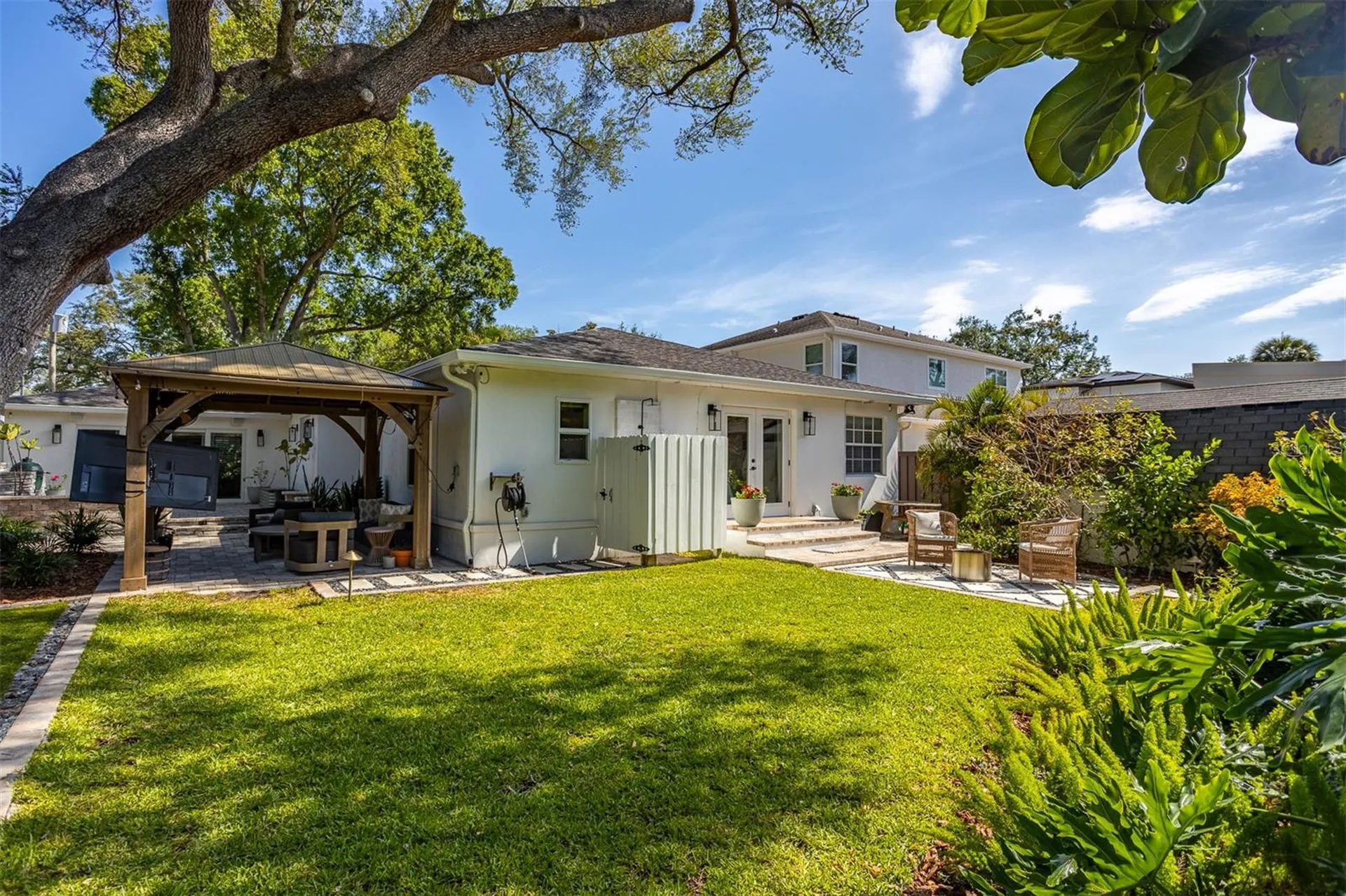 4110 W Mullen Avenue Tampa FL 33609