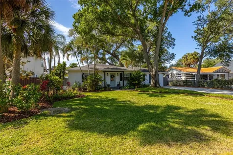 4110 W Mullen Avenue Tampa FL 33609
