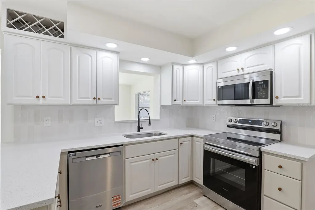 524 Westminster Avenue Melbourne FL 32935