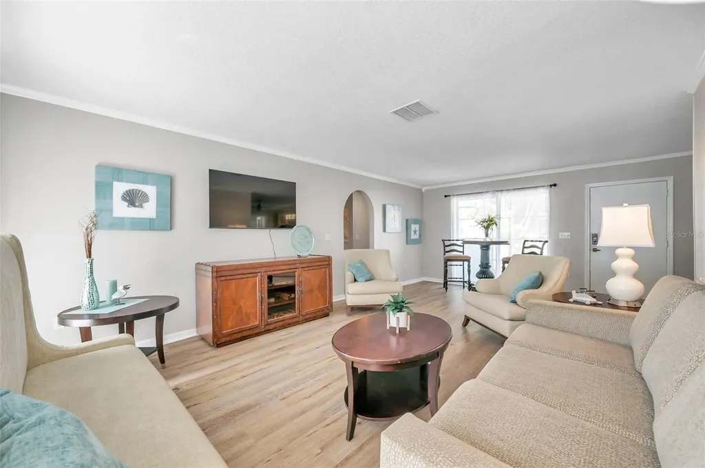 717 Carolina Avenue Tarpon Springs FL 34689