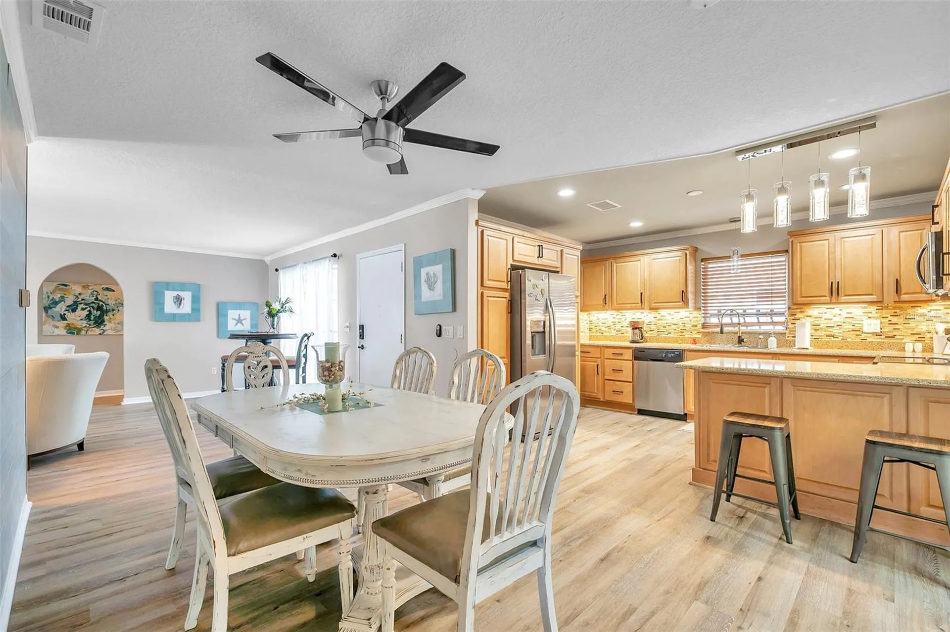 717 Carolina Avenue Tarpon Springs FL 34689