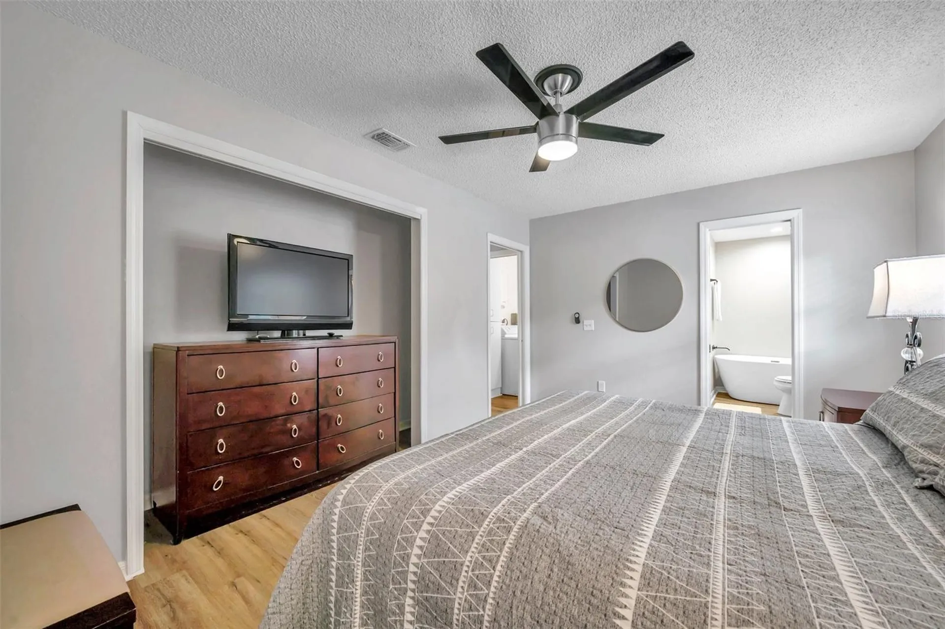 717 Carolina Avenue Tarpon Springs FL 34689