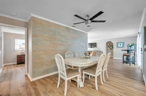 717 Carolina Avenue Tarpon Springs FL 34689