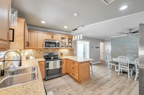 717 Carolina Avenue Tarpon Springs FL 34689