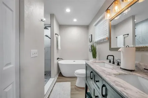 717 Carolina Avenue Tarpon Springs FL 34689