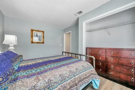 717 Carolina Avenue Tarpon Springs FL 34689