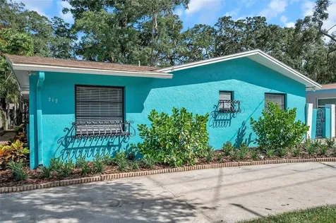 717 Carolina Avenue Tarpon Springs FL 34689