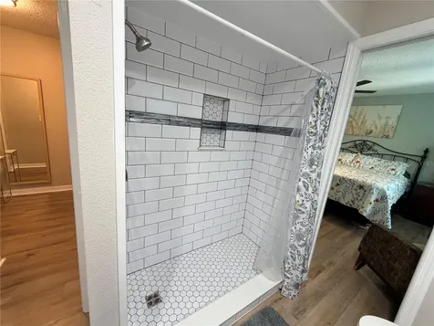 717 Carolina Avenue Tarpon Springs FL 34689