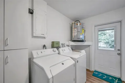 717 Carolina Avenue Tarpon Springs FL 34689