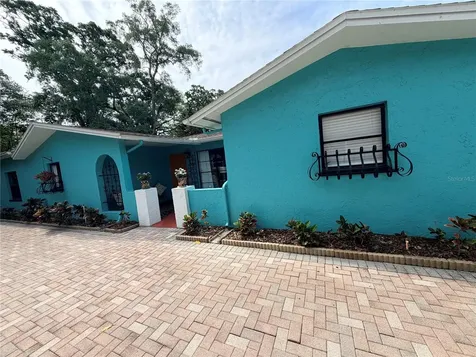717 Carolina Avenue Tarpon Springs FL 34689