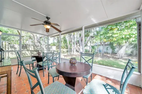 717 Carolina Avenue Tarpon Springs FL 34689