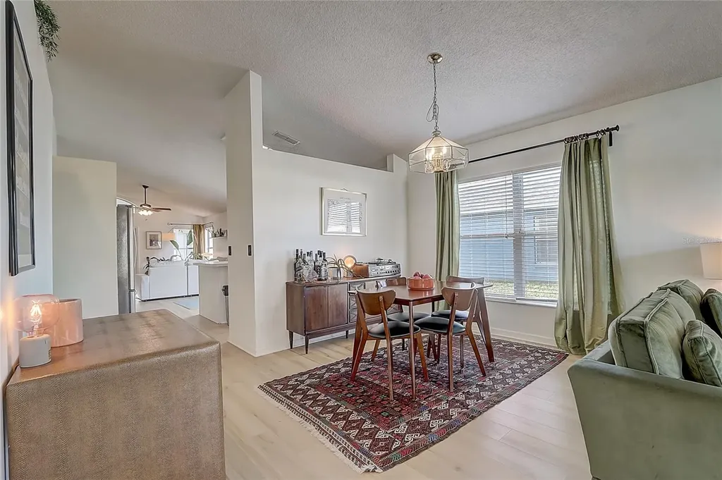13501 Fordwell Drive Orlando FL 32828