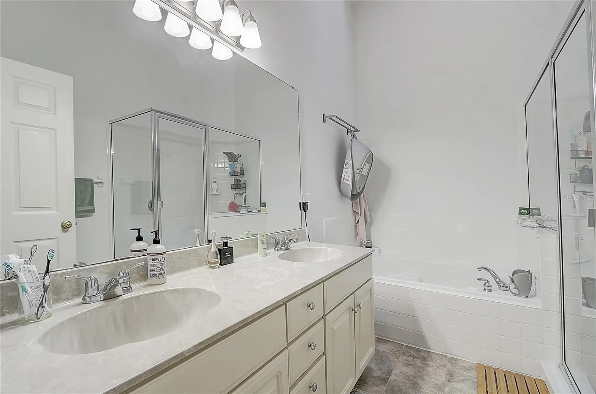 13501 Fordwell Drive Orlando FL 32828