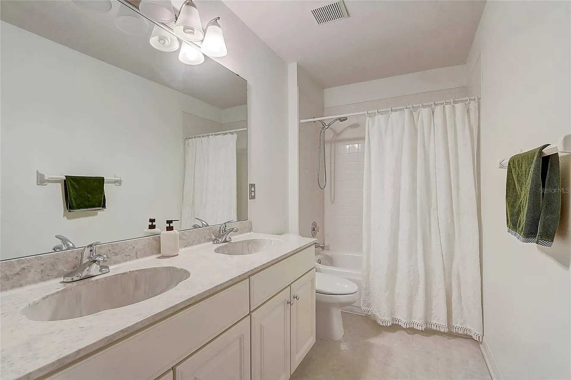 13501 Fordwell Drive Orlando FL 32828