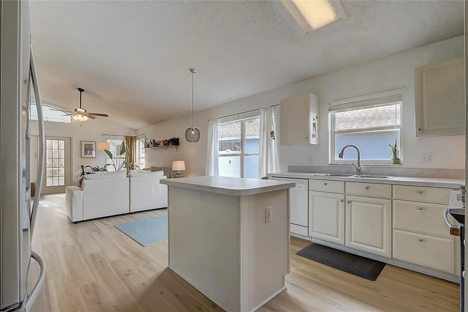 13501 Fordwell Drive Orlando FL 32828