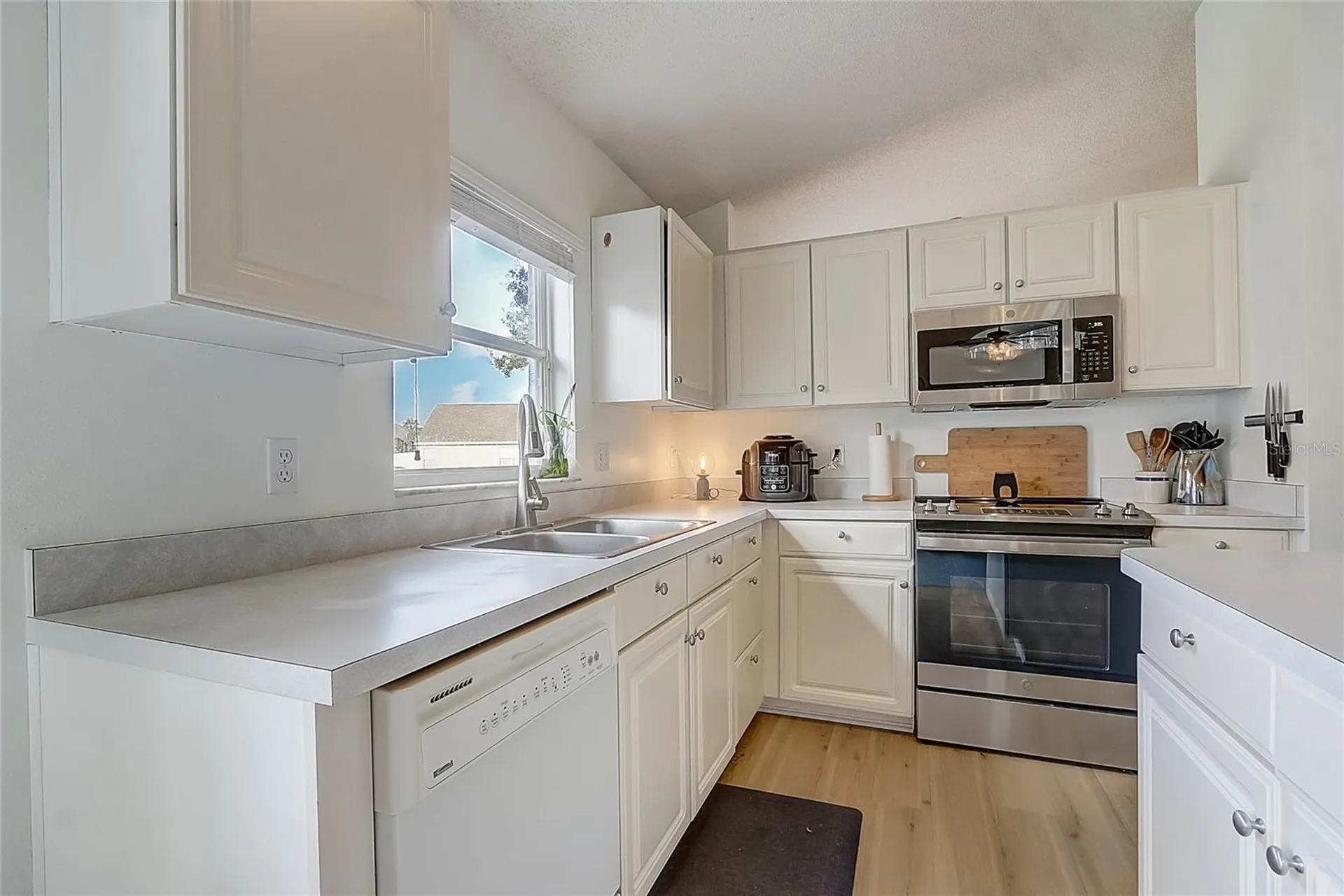 13501 Fordwell Drive Orlando FL 32828