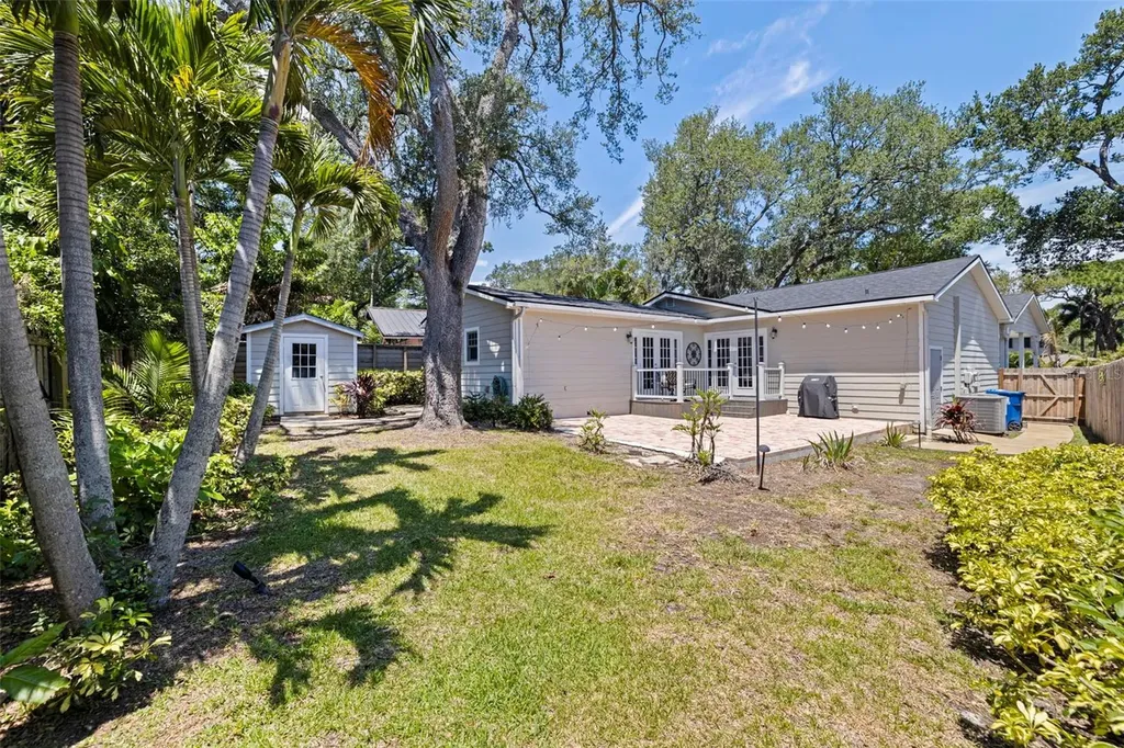 1010 43rd Avenue N St Petersburg FL 33703