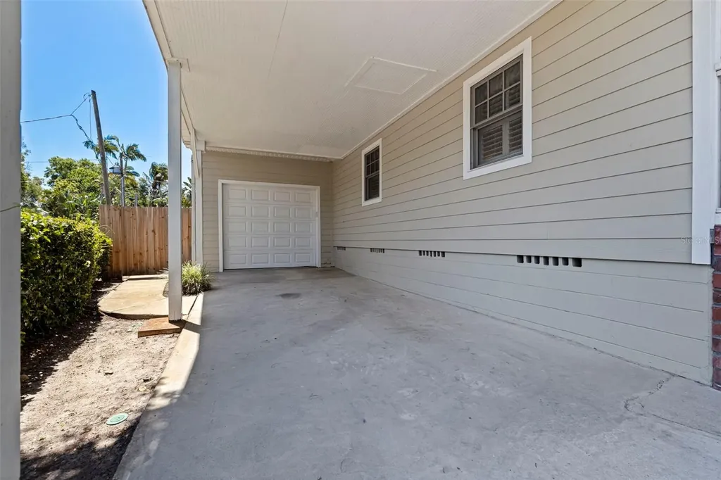 1010 43rd Avenue N St Petersburg FL 33703
