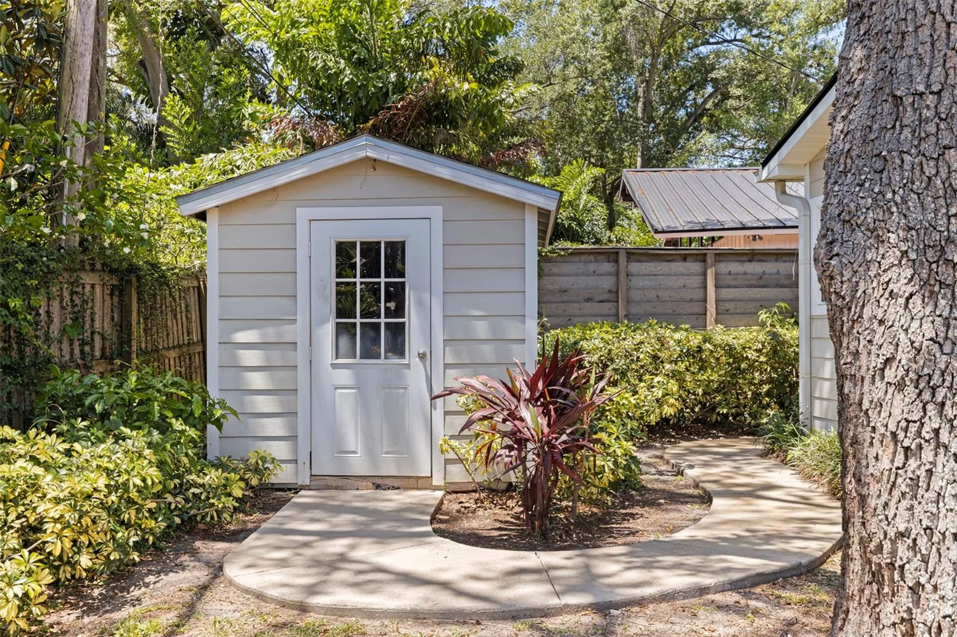 1010 43rd Avenue N St Petersburg FL 33703