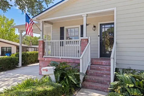 1010 43rd Avenue N St Petersburg FL 33703