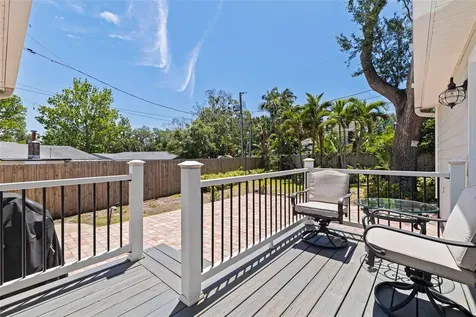 1010 43rd Avenue N St Petersburg FL 33703