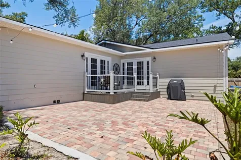 1010 43rd Avenue N St Petersburg FL 33703