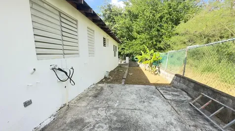 Carretera 121, Km. 14.05 Bo Susua Baja, Sector La Tumba Yauco PR 00698