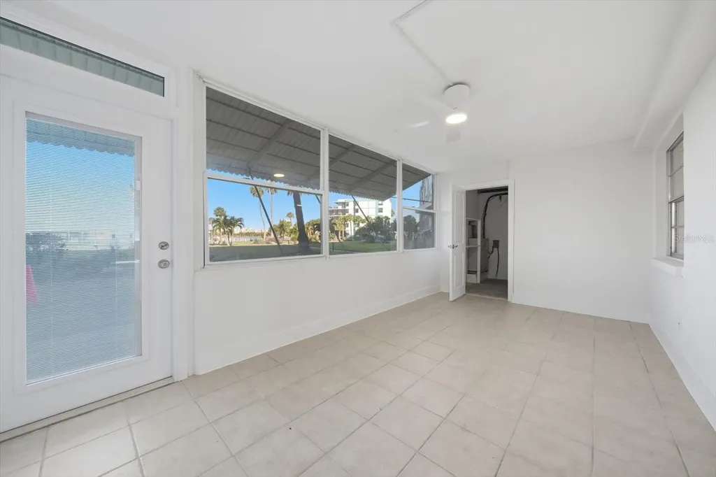 1868 Shore South Pasadena FL 33707