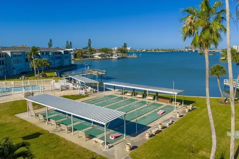 1868 Shore South Pasadena FL 33707