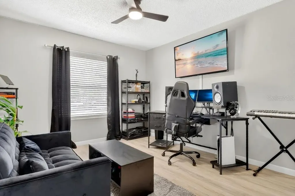 4227 Pershing Pointe Place Orlando FL 32822
