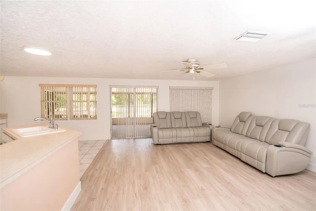 7003 Fountain Avenue Tampa FL 33634