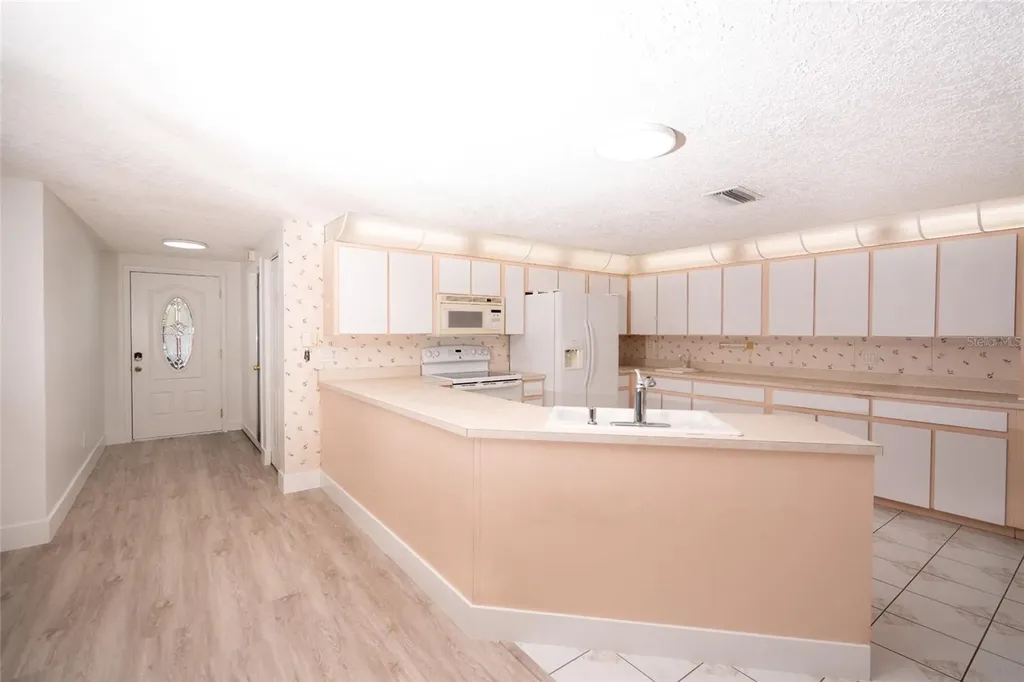 7003 Fountain Avenue Tampa FL 33634