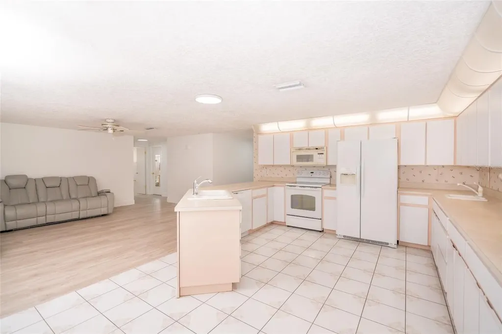 7003 Fountain Avenue Tampa FL 33634