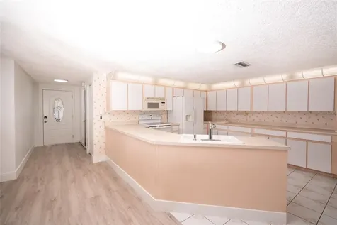 7003 Fountain Avenue Tampa FL 33634